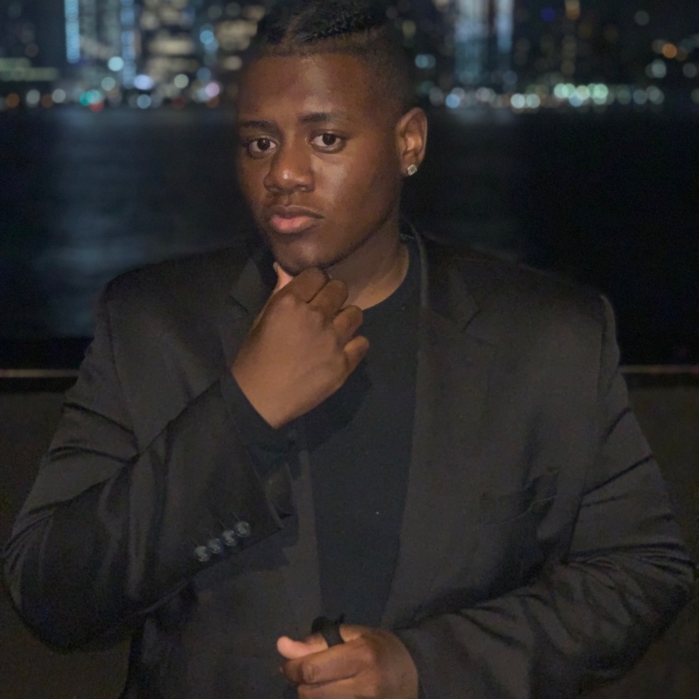 Meet your Posher, Gregory